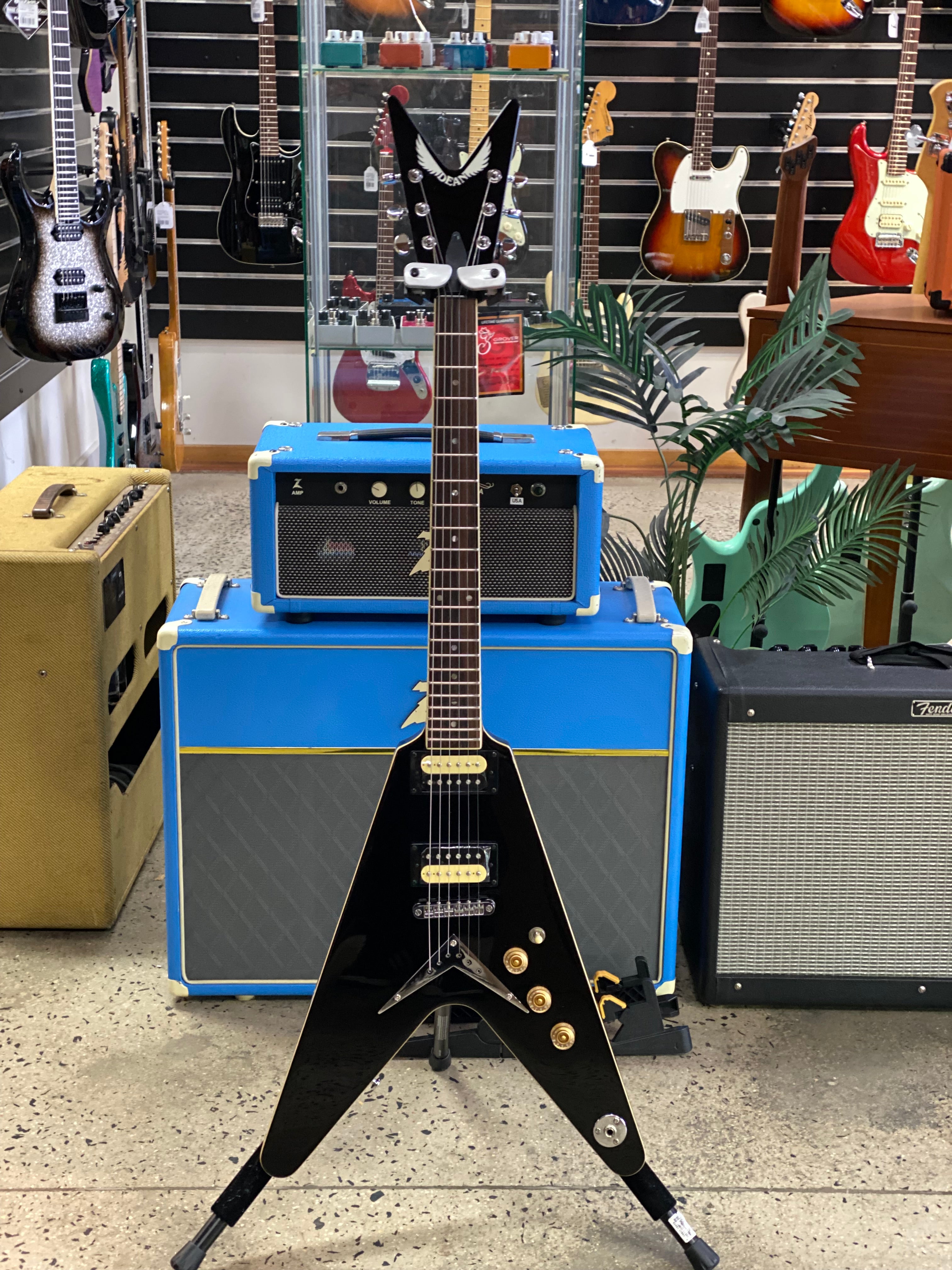 Dean Guitars V 79 Classic Black – A&B Musical Instruments