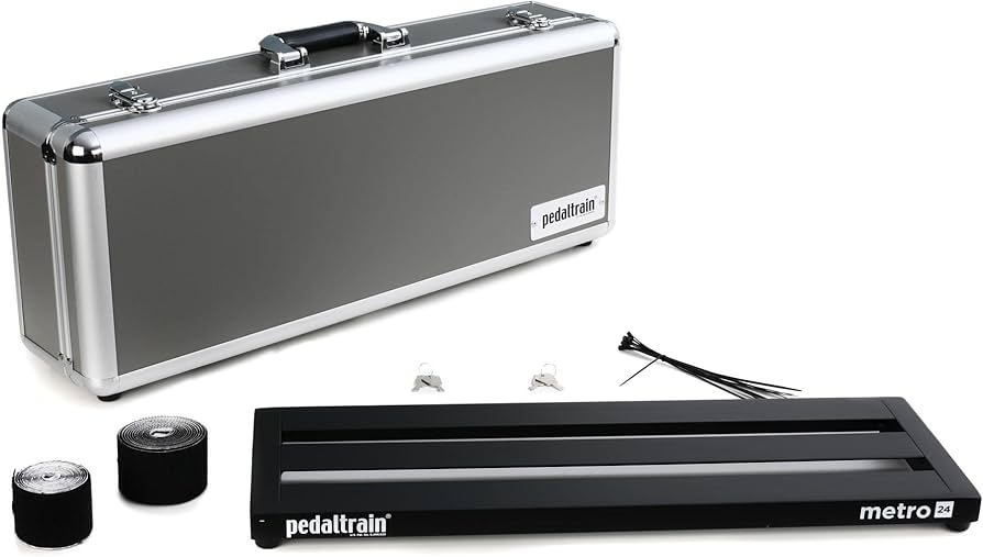 Pedaltrain Metro 24 with hard case