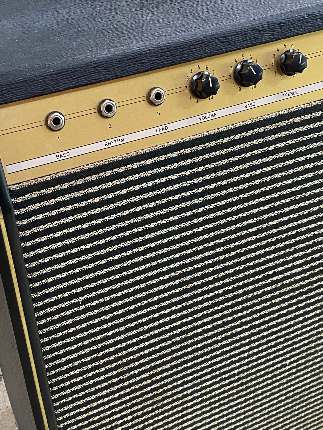 Daison Tall Boy 1x12 Tube Combo