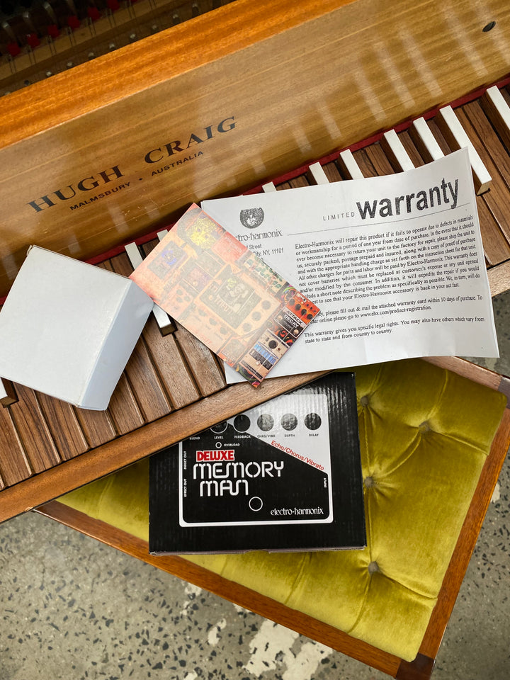 Electro-Harmonix EHX Deluxe Memory Man Analog Delay Chorus Vibrato W/box ***Pre Loved***