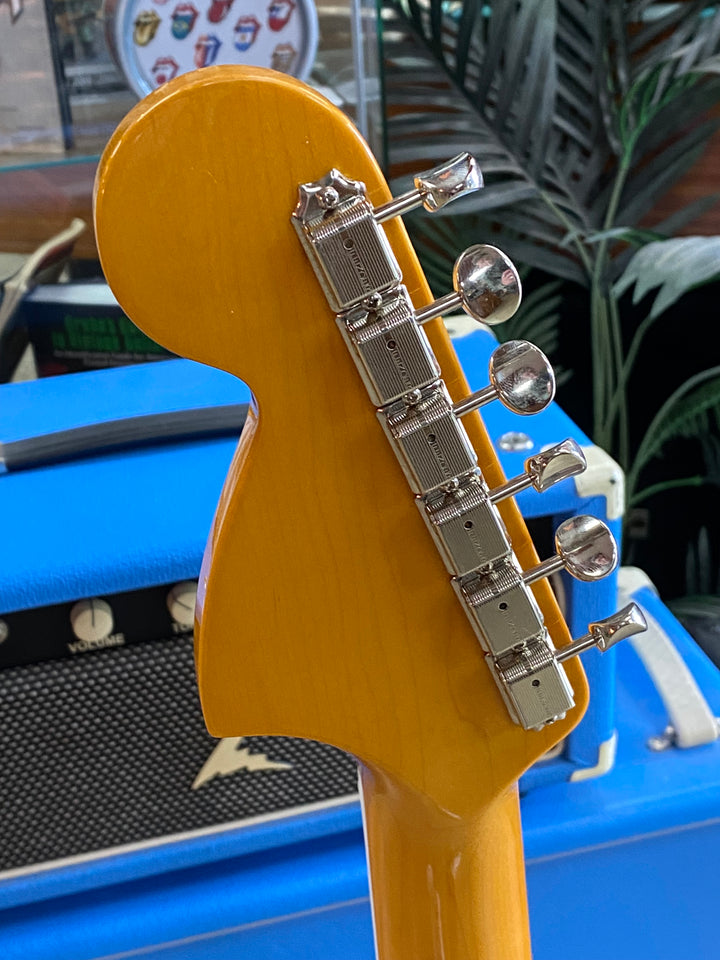 Fender American Vintage II 1966 Jazzmaster Rosewood Fingerboard | Dakota Red