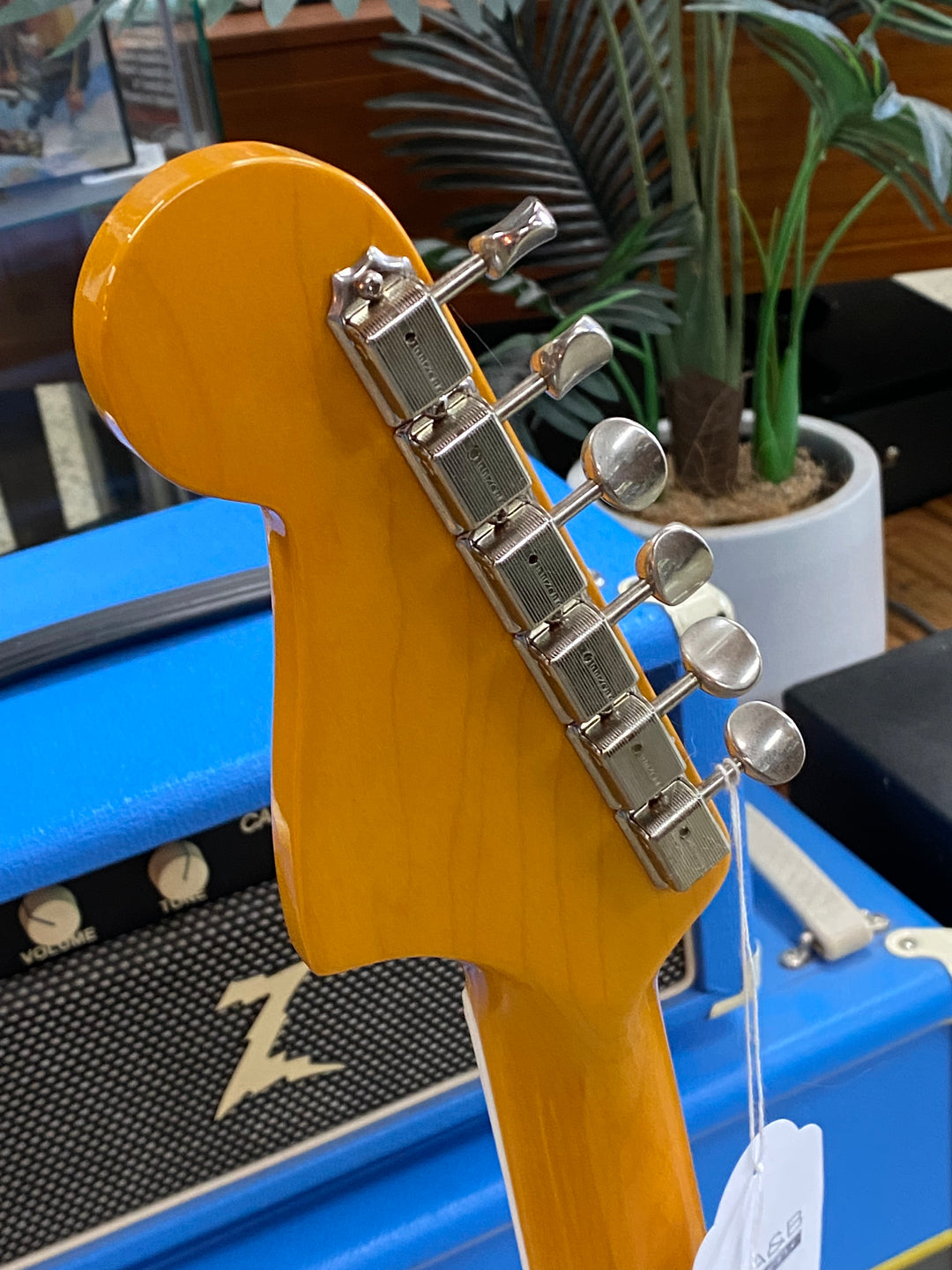 Fender American Vintage II Jazzmaster w/case | Dakota Red ***Pre Loved***