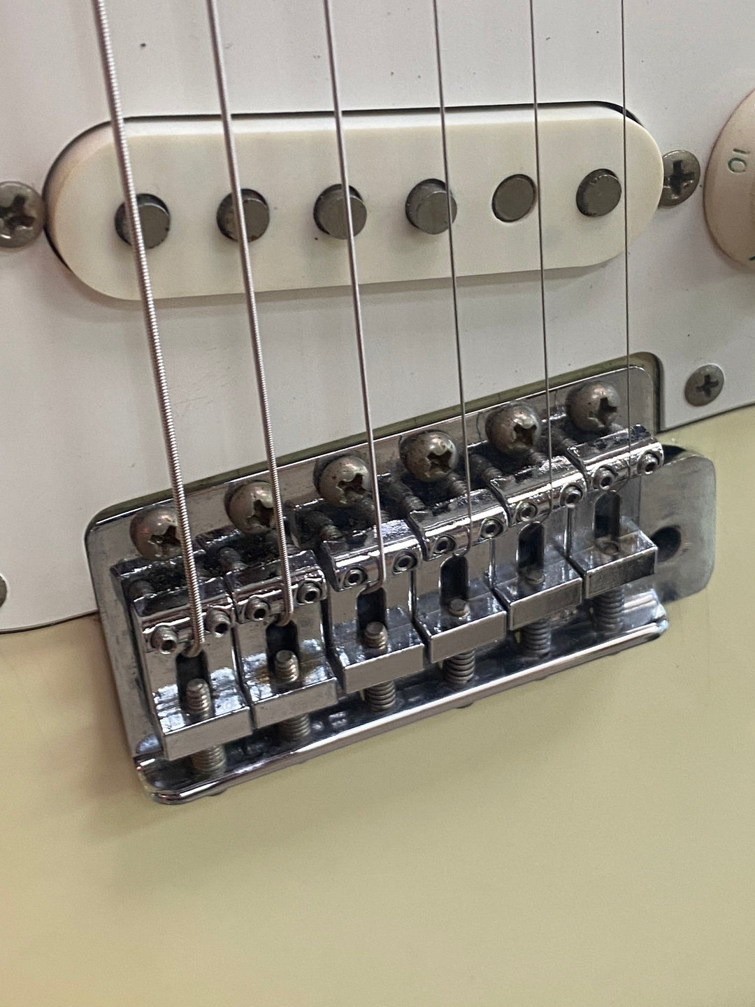 Fender USA 1972 Stratocaster Rosewood Fretboard Olympic White W/case ***Pre Loved***