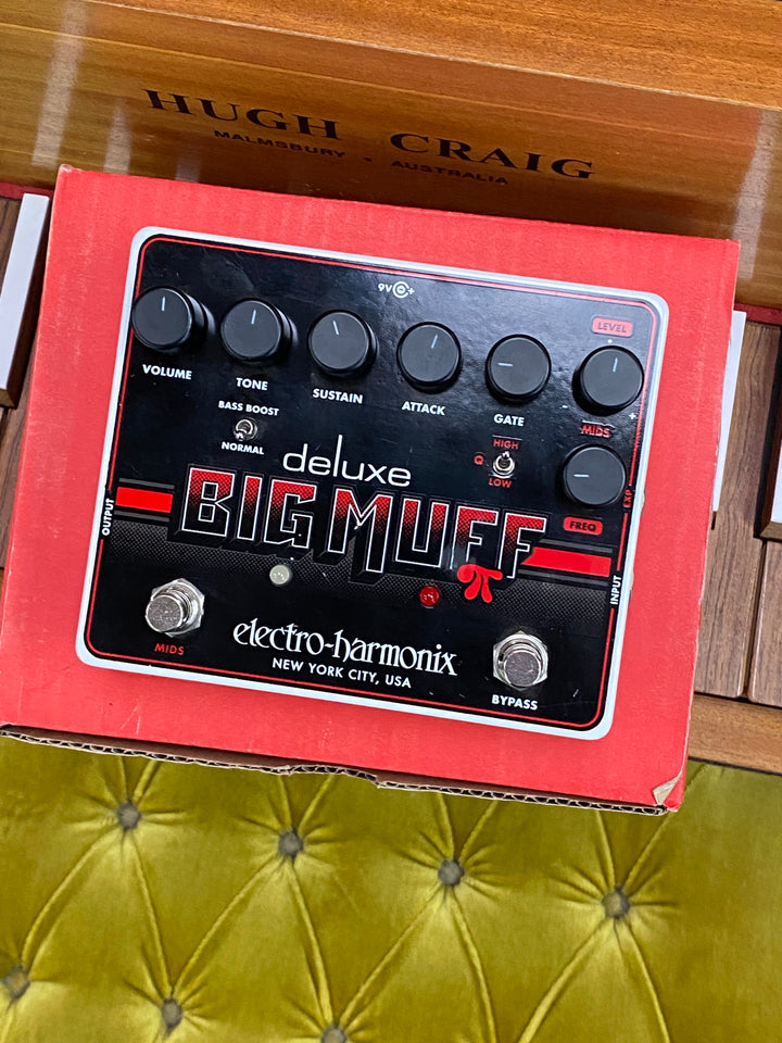 EHX Deluxe Big Muff w/box ***pre loved***