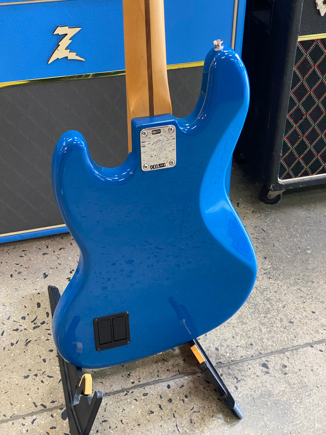 Fender 2025 Player II Modified Active Jazz Bass w/bag | Electric Blue ***pre loved***