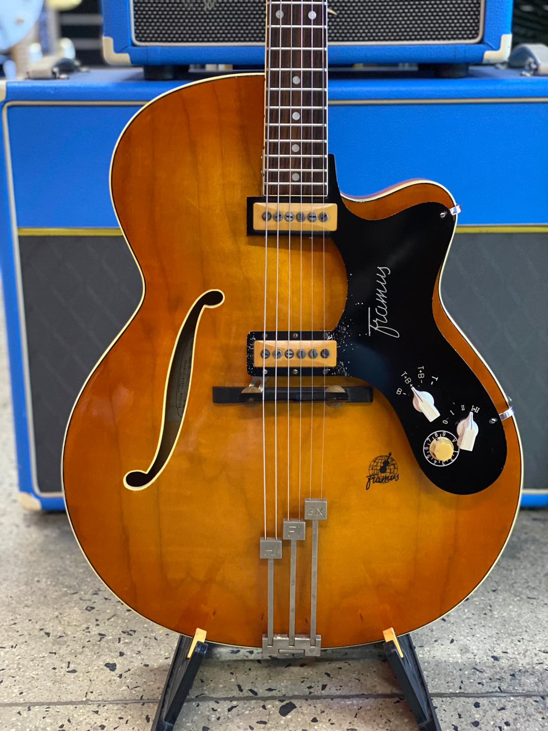Framus 1962 HI-FI-SIX model Made in Germany w/case ***Pre Loved***