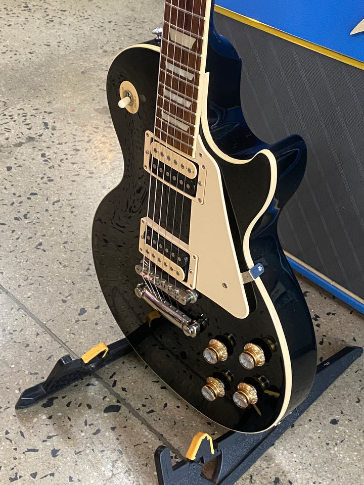 Gibson 2020 Les Paul Classic in Ebony W/case ***Pre Loved***