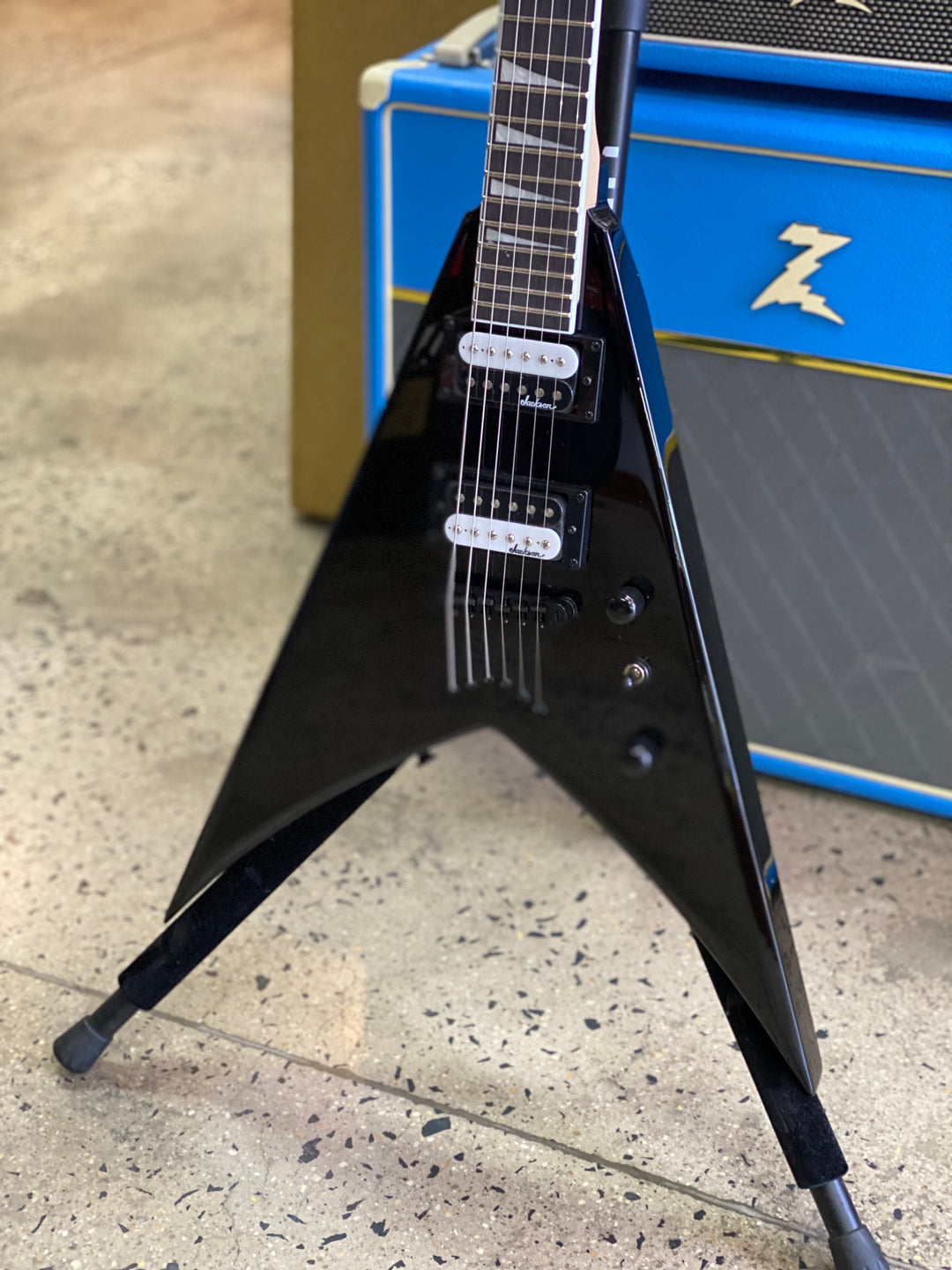 Jackson Guitars JS Series King V JS32T | Gloss Black