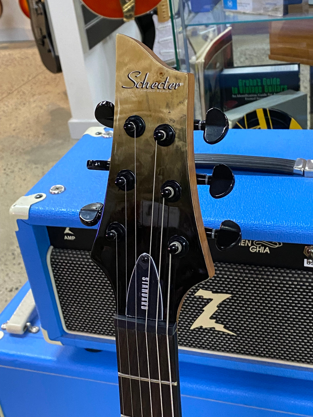 Schecter C-1 Standard Left Hand | Black Fade Burst