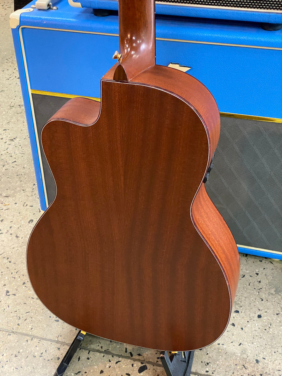 Martin 2012 000-C Nylon W/case ***pre loved***