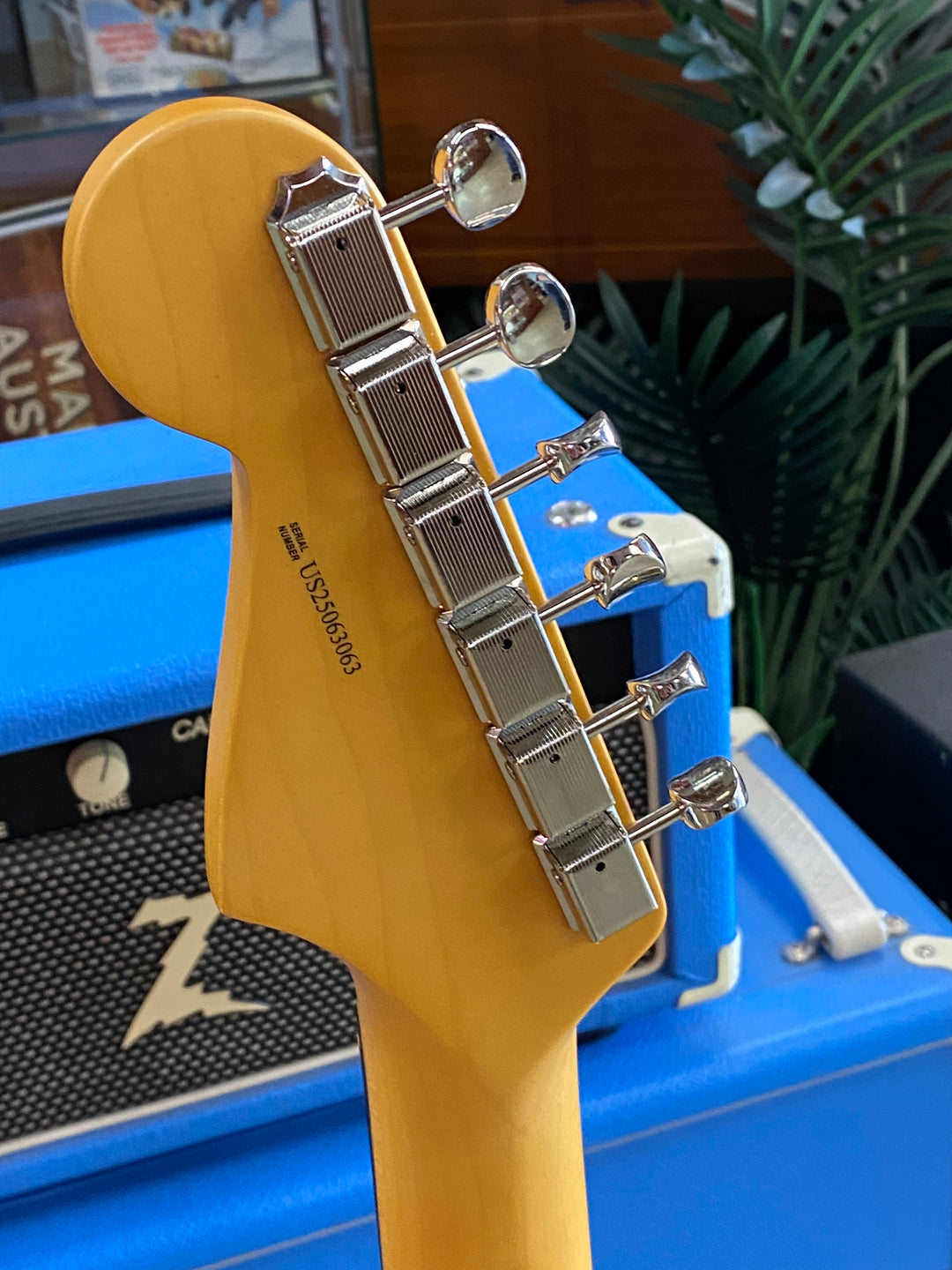 Fender American Pro Classic Strat Rosewood F/Board | Faded Dakota Red