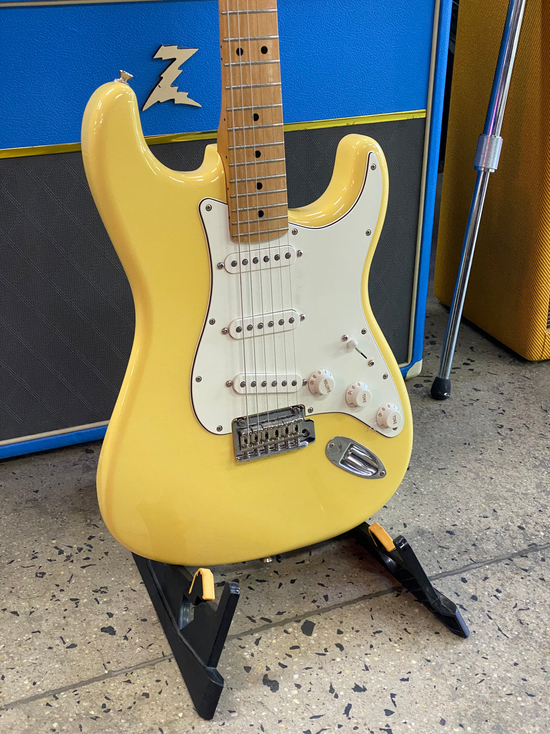 Fender 2019 Player Stratocaster w/bag | Buttercream ***pre loved***