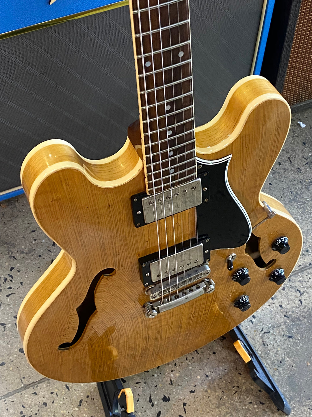 Heritage 2020 H535 Antique Natural Artisan Aged wcase ***pre loved***