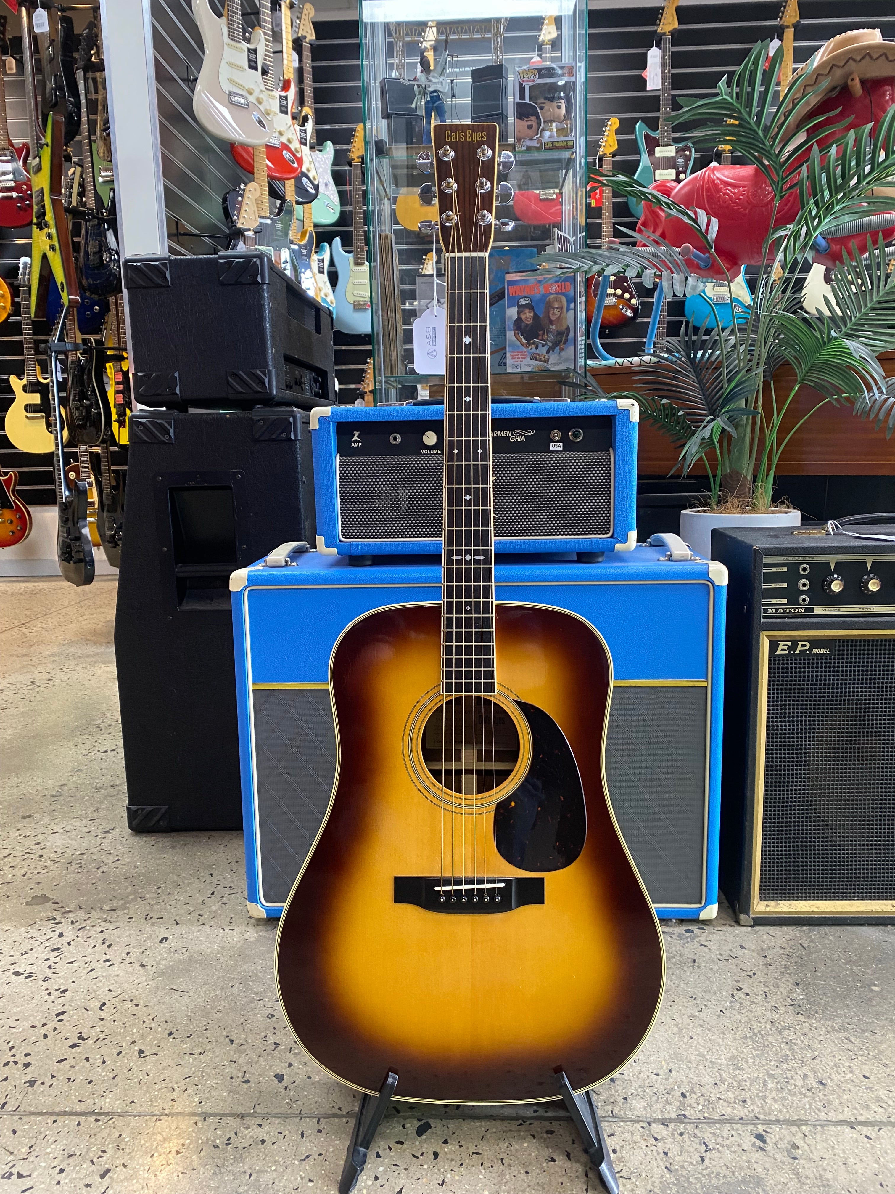 Tokai Cats Eyes MIJ CE-350 ST Dreadnought Sunburst W/case **Pre