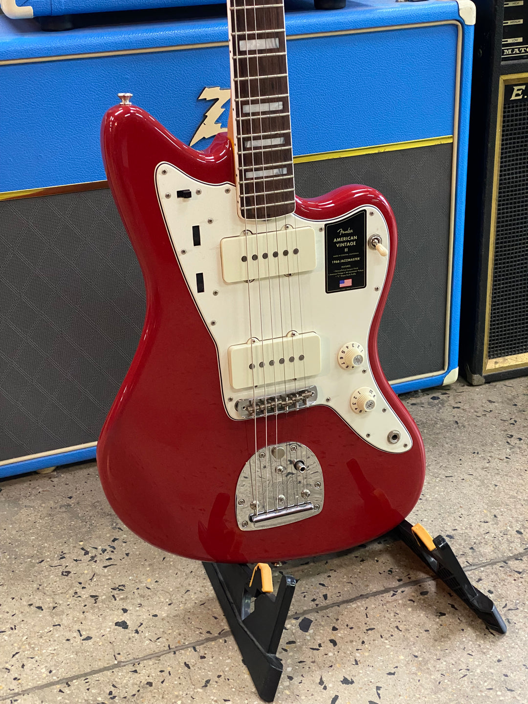 Fender American Vintage II Jazzmaster w/case | Dakota Red ***Pre Loved***