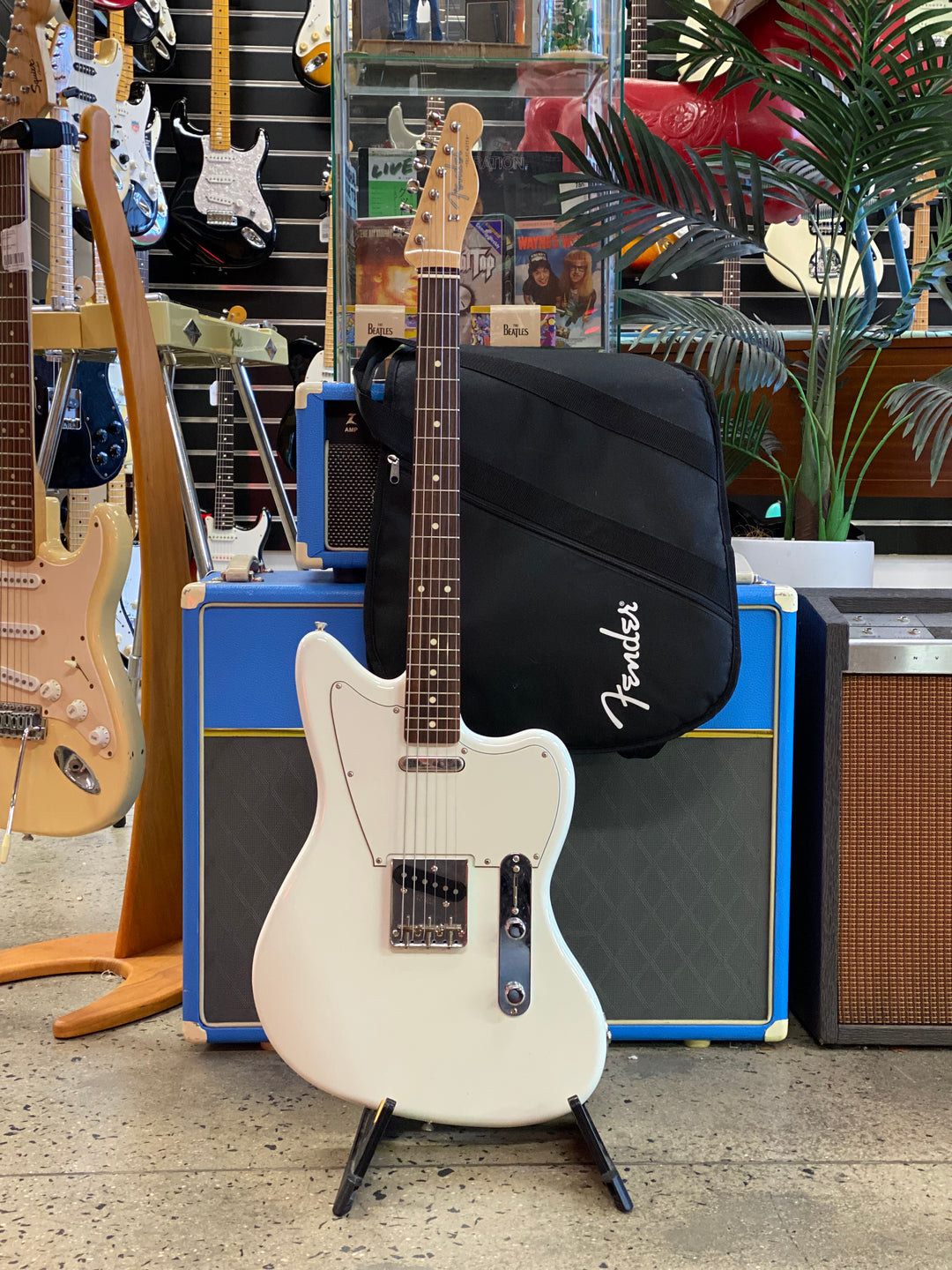 Fender 2021 MIJ Offset Telecaster w/bag | White ***pre loved***