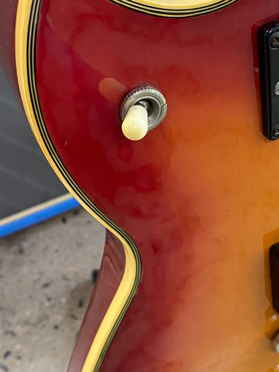 Yamaha 1979 SG700 w/bag | Sunburst ***pre loved***