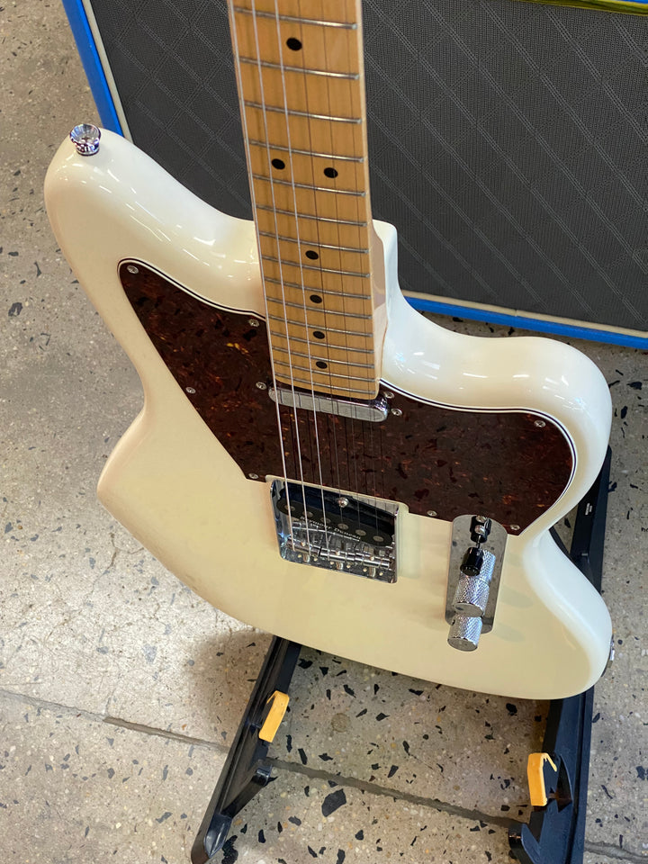 Squier 2021 Paranormal Offset Telecaster w/mod | White ***Pre Loved***