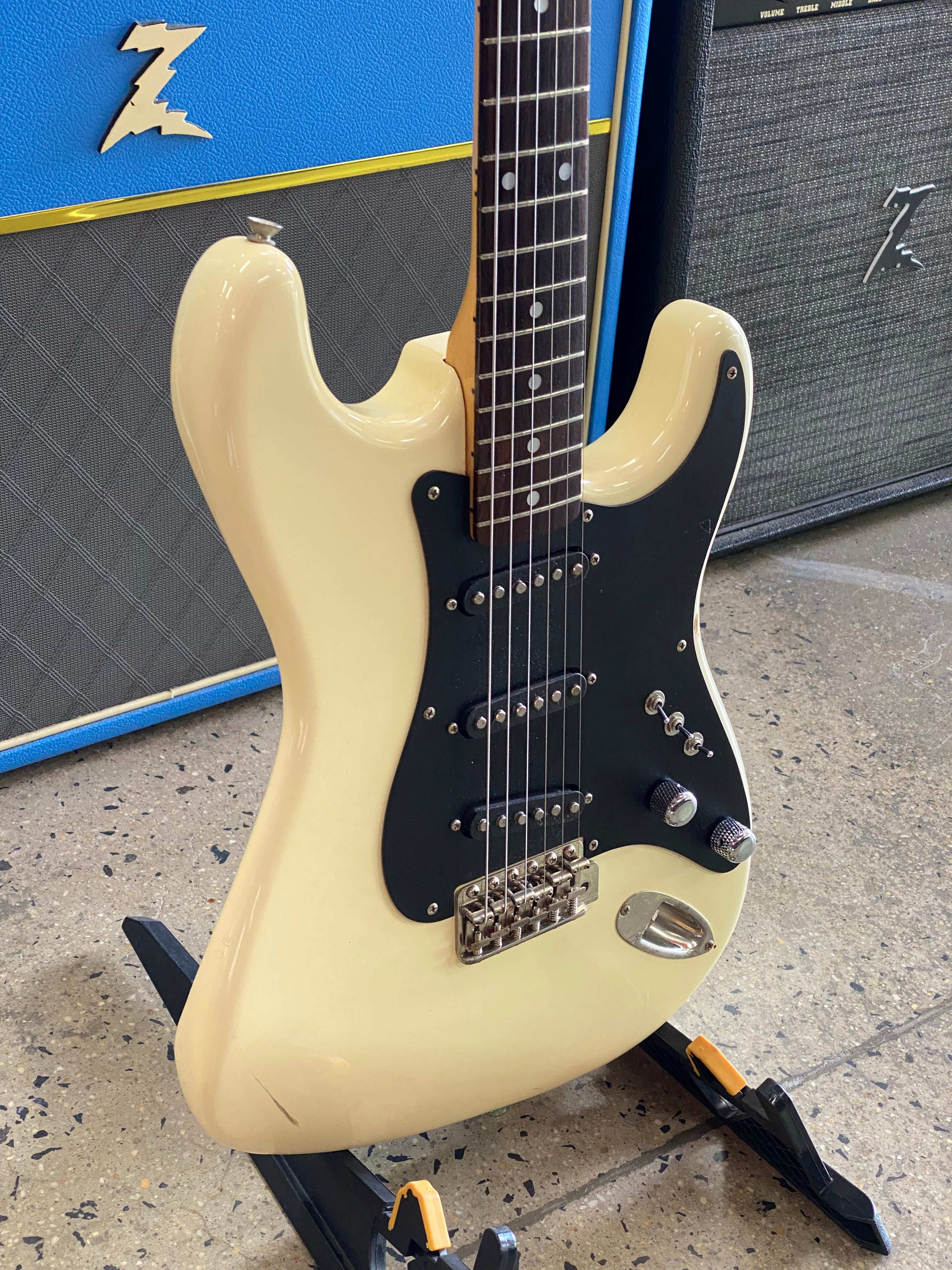 Greco 1979 SE600J Strat | White ***Pre Loved*** – A&B Musical