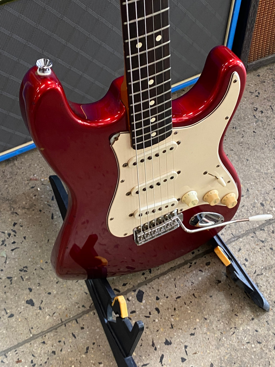 Fender 1997 USA Vintage Reissue '62 Stratocaster w/ bag | Candy Apple Red ***pre loved***