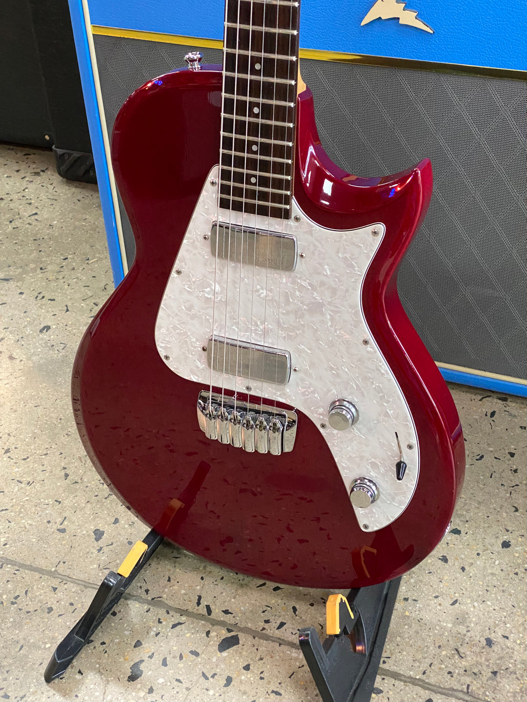 Taylor 2007 SB-1 Electric Guitar w/case | Trans Red ***pre loved***