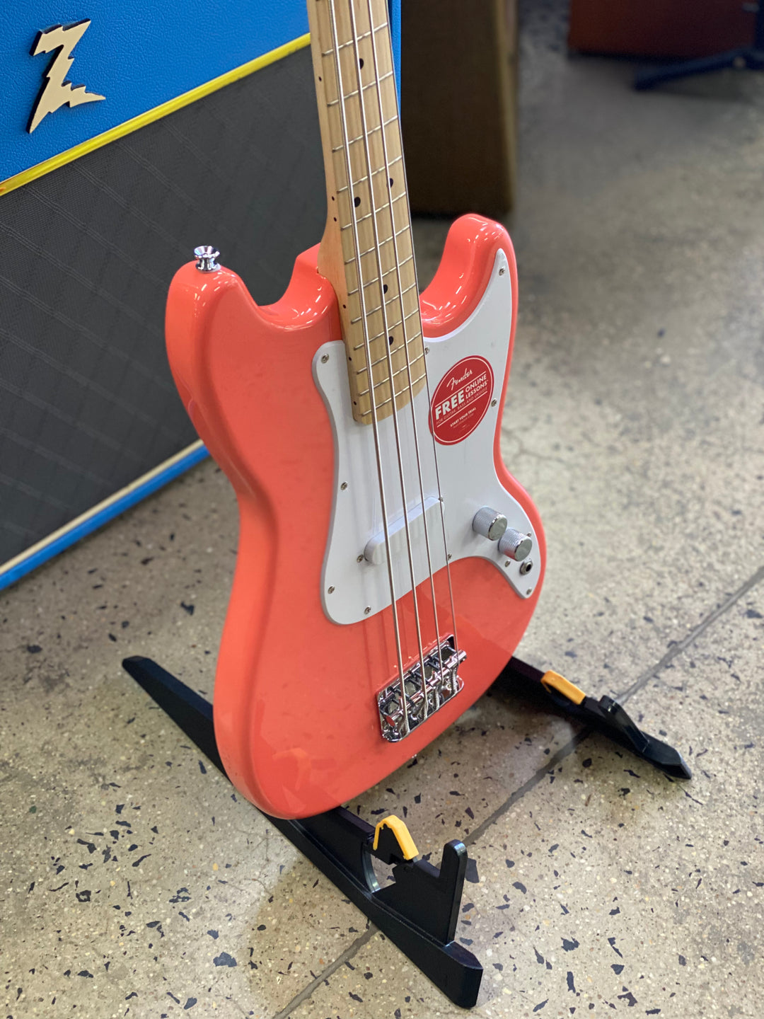 Squier Sonic Bronco Bass | Tahitian Coral