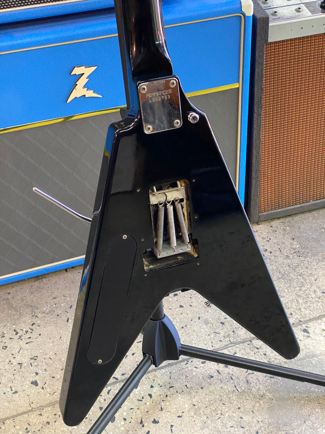 Fernandes 80s BSV Flying V *modded* w/bag | Black ***pre loved***