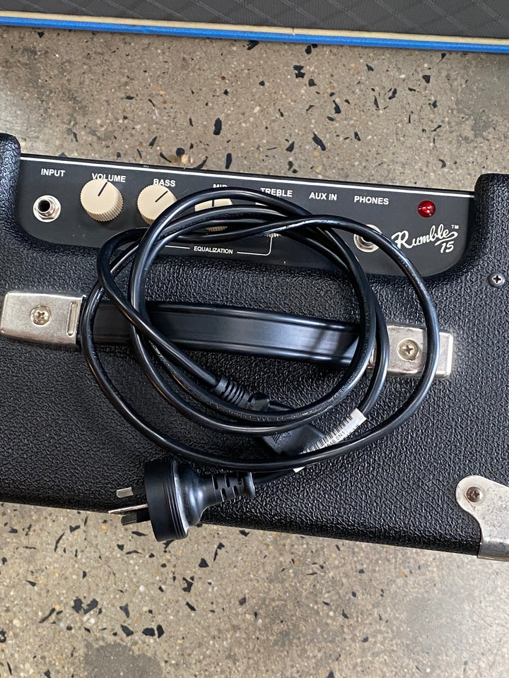 Fender Rumble 15 Bass Amp ***pre loved***