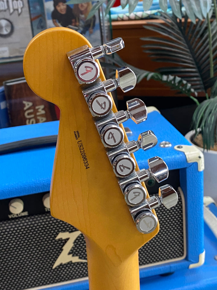 Fender 2023 AM Pro II Stratocaster HSS Maple Fingerboard OLW W/case ***Pre Loved***
