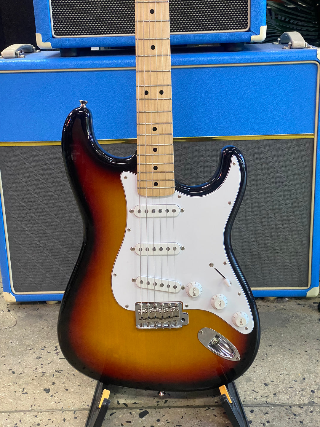 Fender MIJ ST-STD '95-96 Strat 3 Tone Sunburst ***Pre Loved***