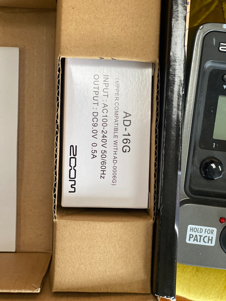 Zoom G3 Multi FX Pedal w/Power Supply & Box ***pre loved***