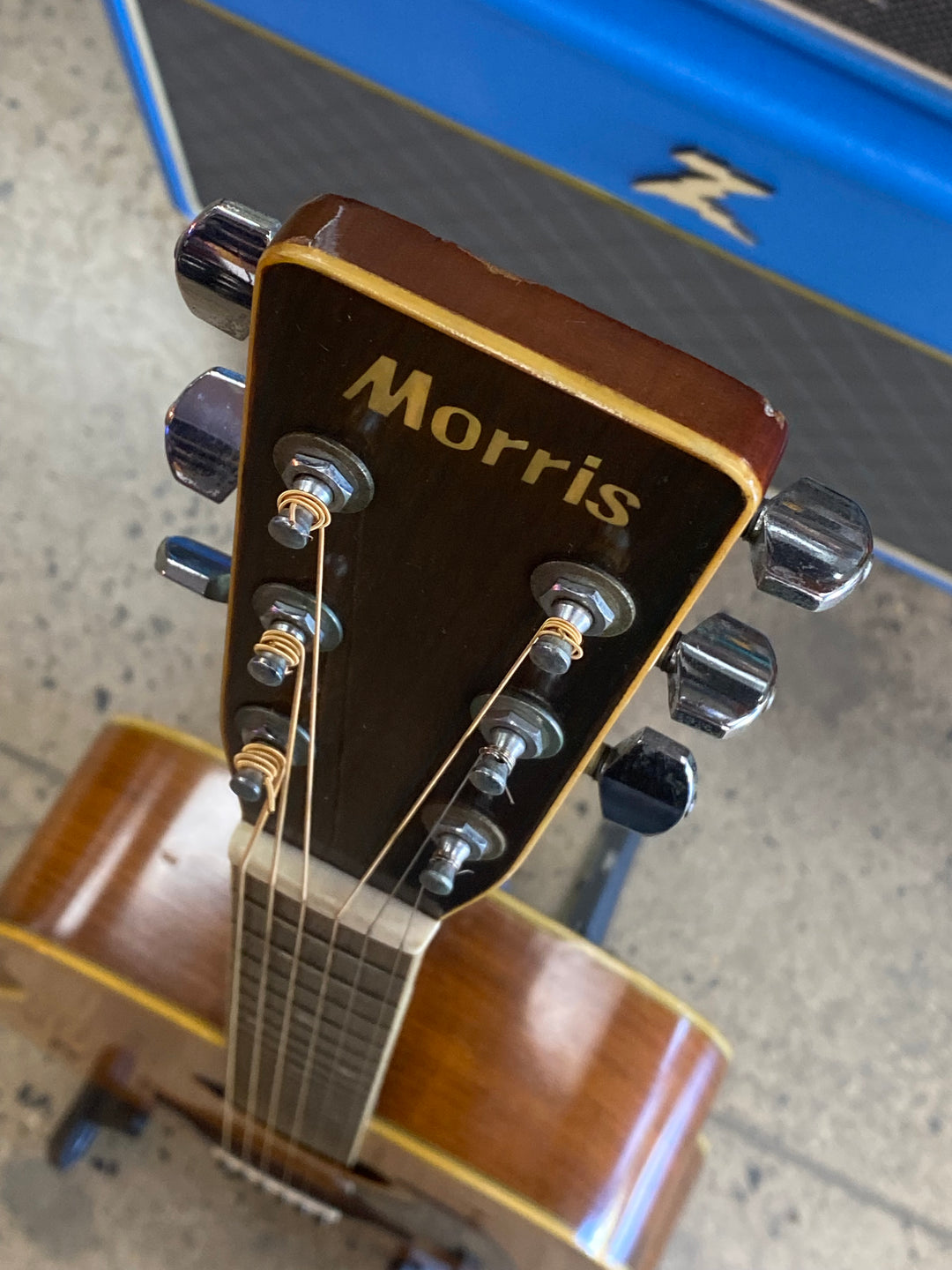 Morris W-30 Acoustic Guitar w/case ***pre loved***