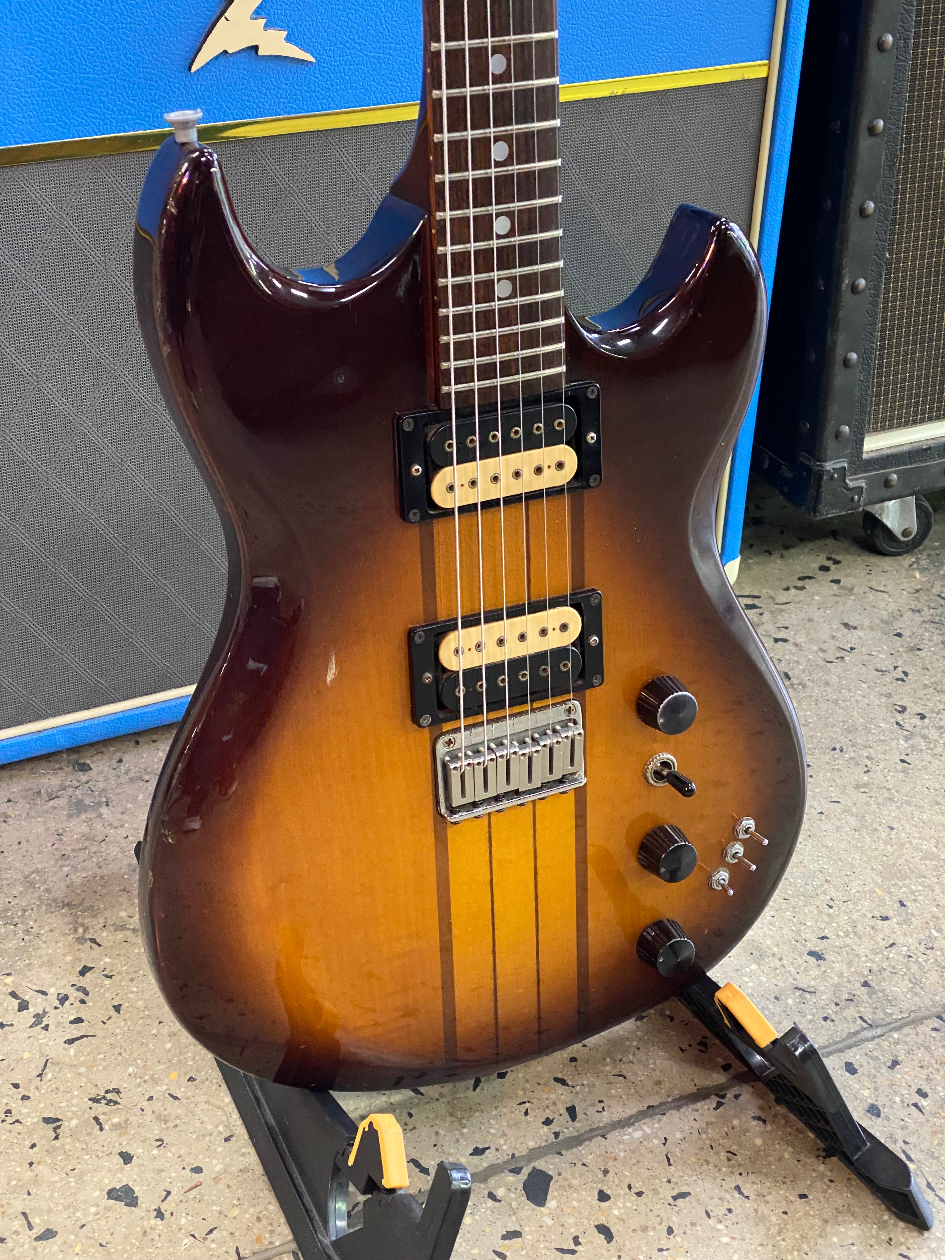 Aria Pro II 1981 TS-400 Tri-Sound Series W/bag ***pre loved