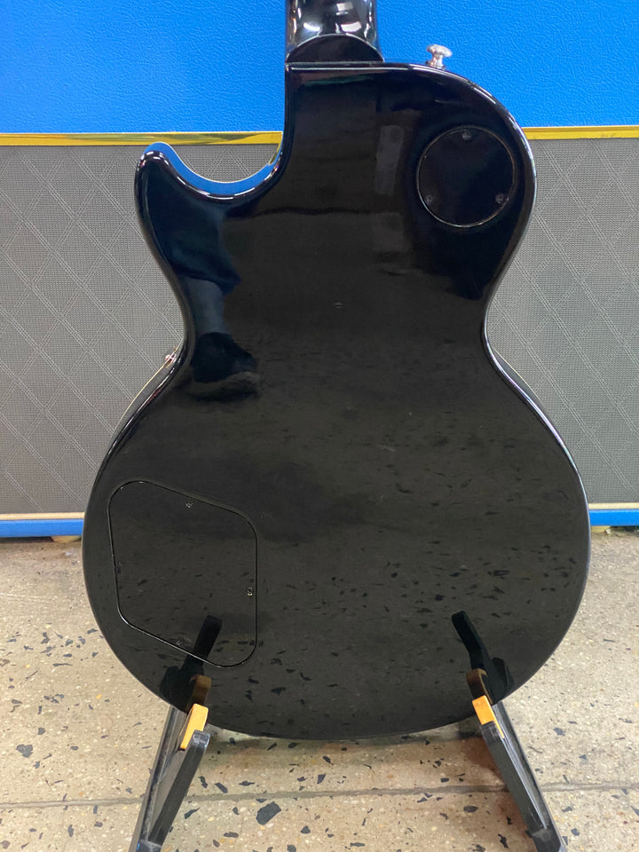 Gibson 2020 Les Paul Classic in Ebony W/case ***Pre Loved***