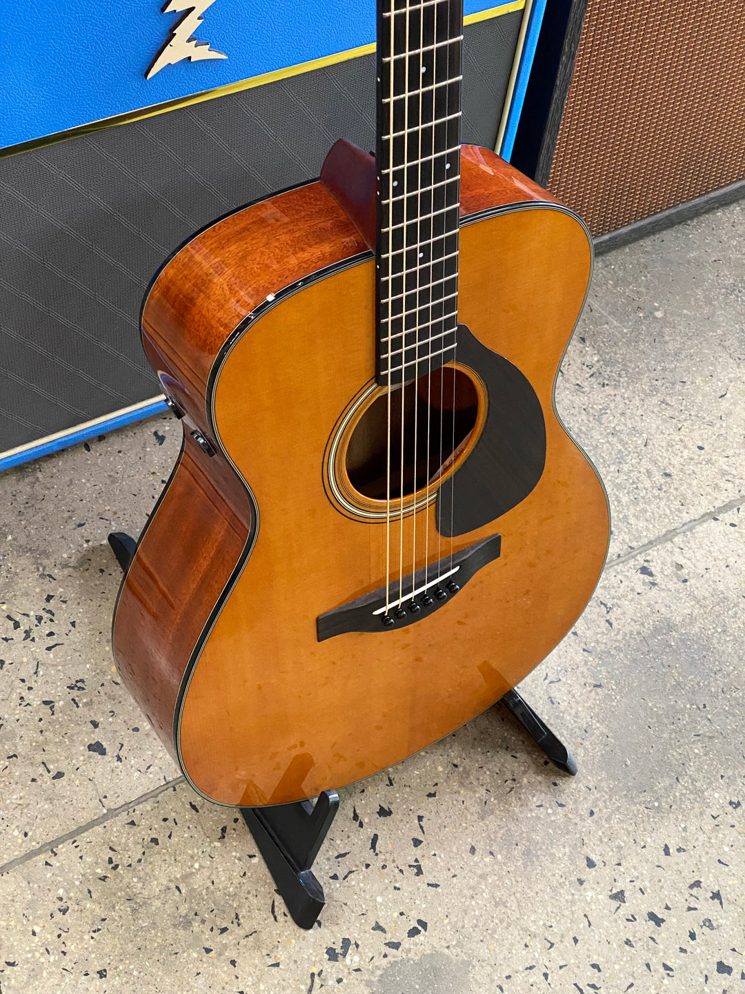 Yamaha FSX5 Red Label Acoustic Electric wcase | Vinbtage Natural gloss ***pre loved***