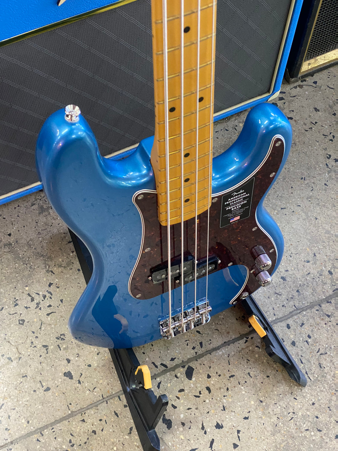 Fender American Pro Classic P Bass Maple Neck | Faded Lake Placid Blue