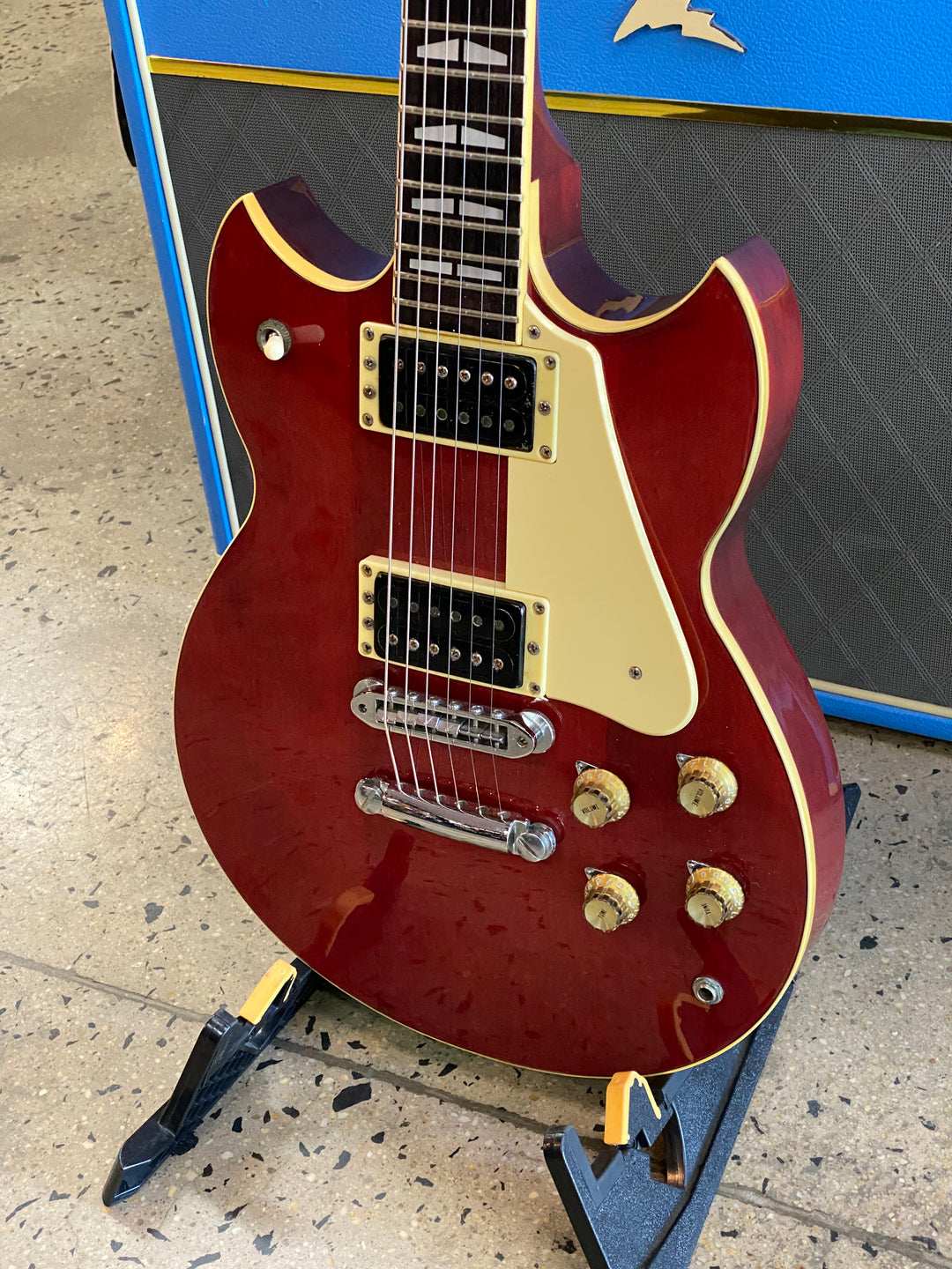 Yamaha 1981 SG800 w/case | Persimmon Red ***pre loved***