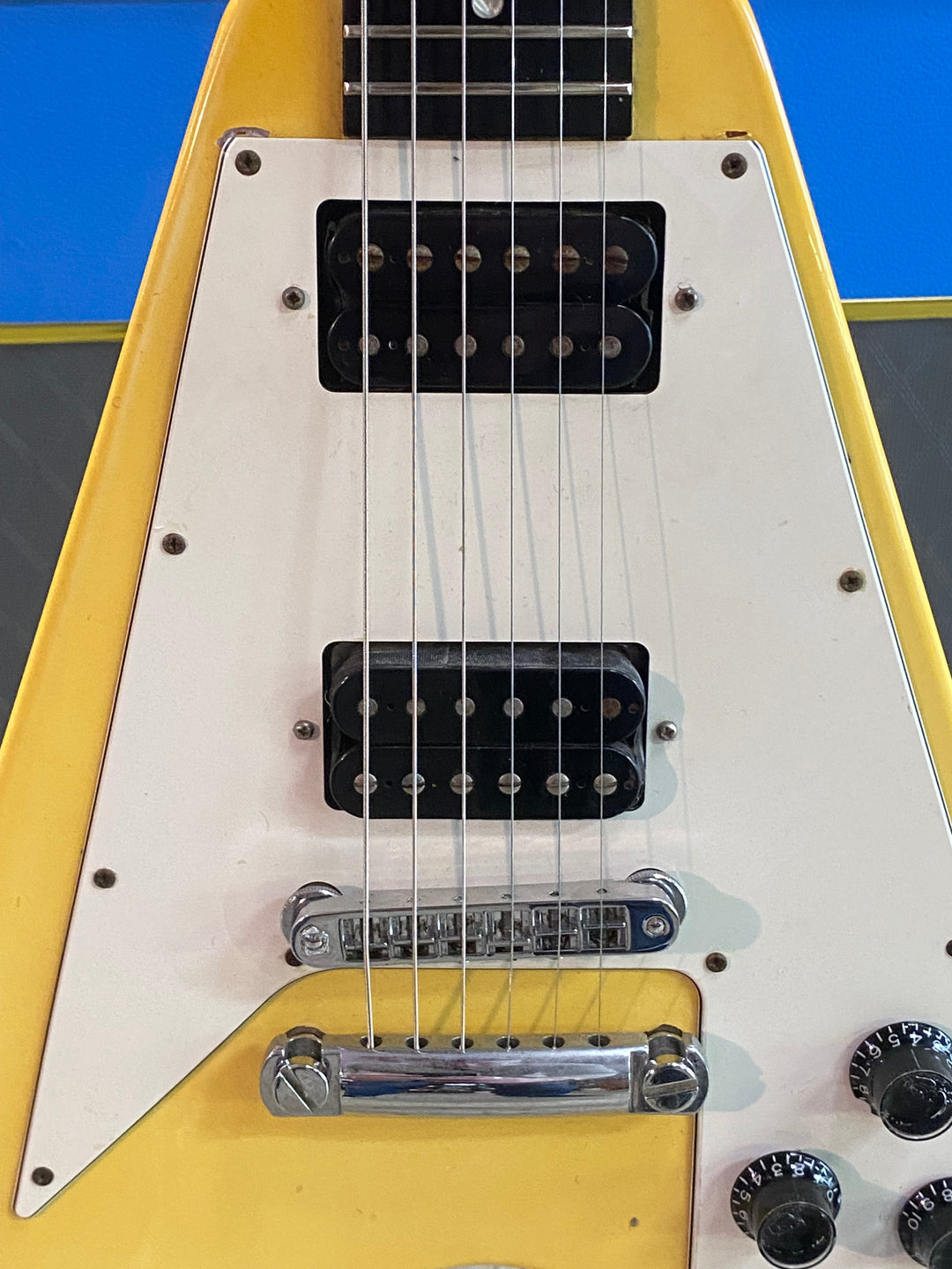 Gibson USA 1998 '67 Reissue Flying V w/case | White  ***pre loved***