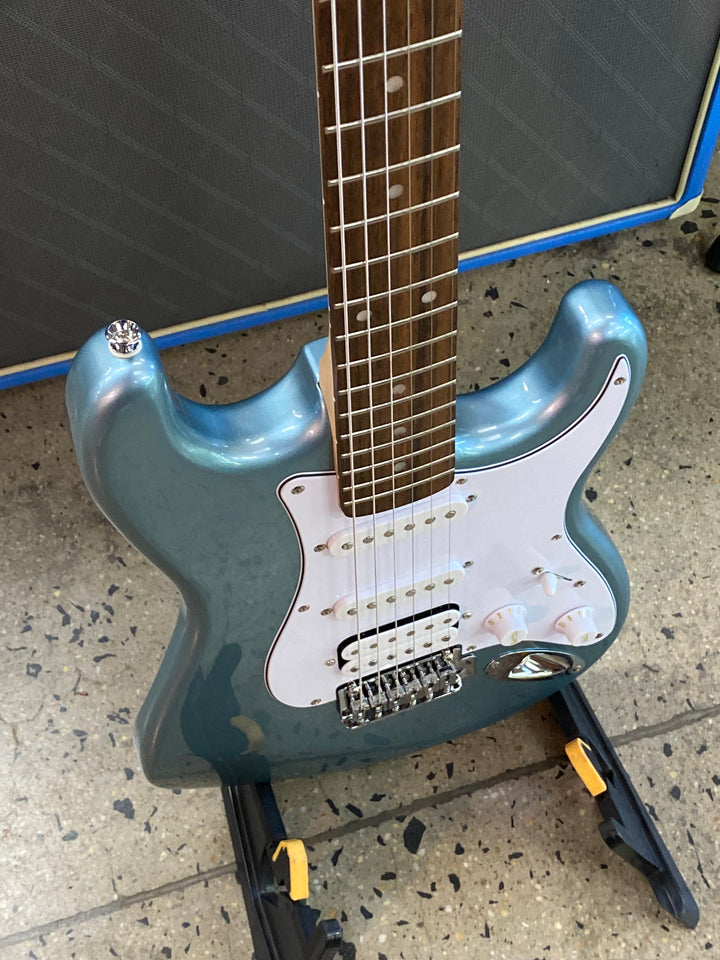 Squier Affinity Series Stratocaster Junior HSS | Ice Blue Metallic