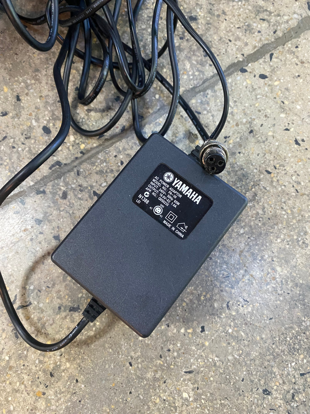 Yamaha MG166C 16-input Mixer ***Pre Loved***