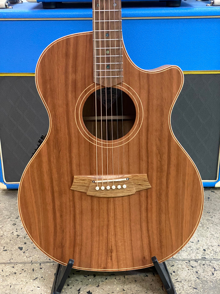 Cole Clark AN2EC Redwood top, Blackwood Back and Sides Acoustic Electric Guitar