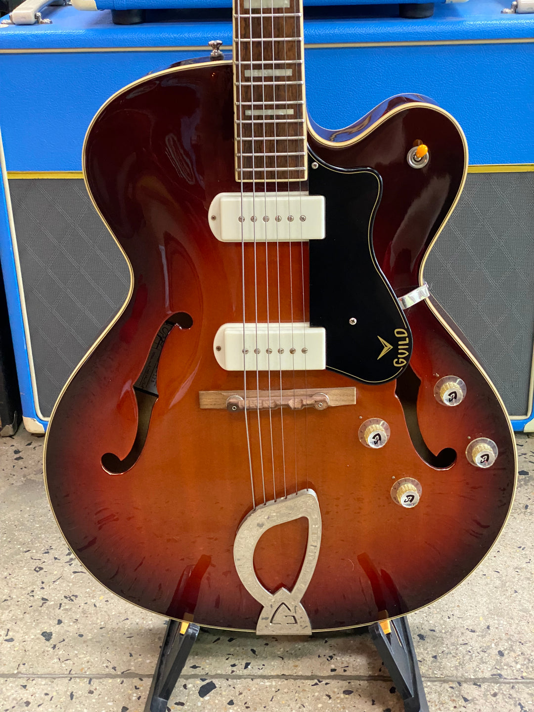 Guild X-175 Manhattan Archtop Antique Sunburst W/case ***Pre Loved***