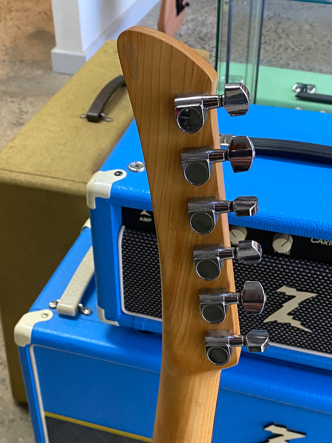 Yamaha SGV-300 Red w/bag ***Pre Loved***