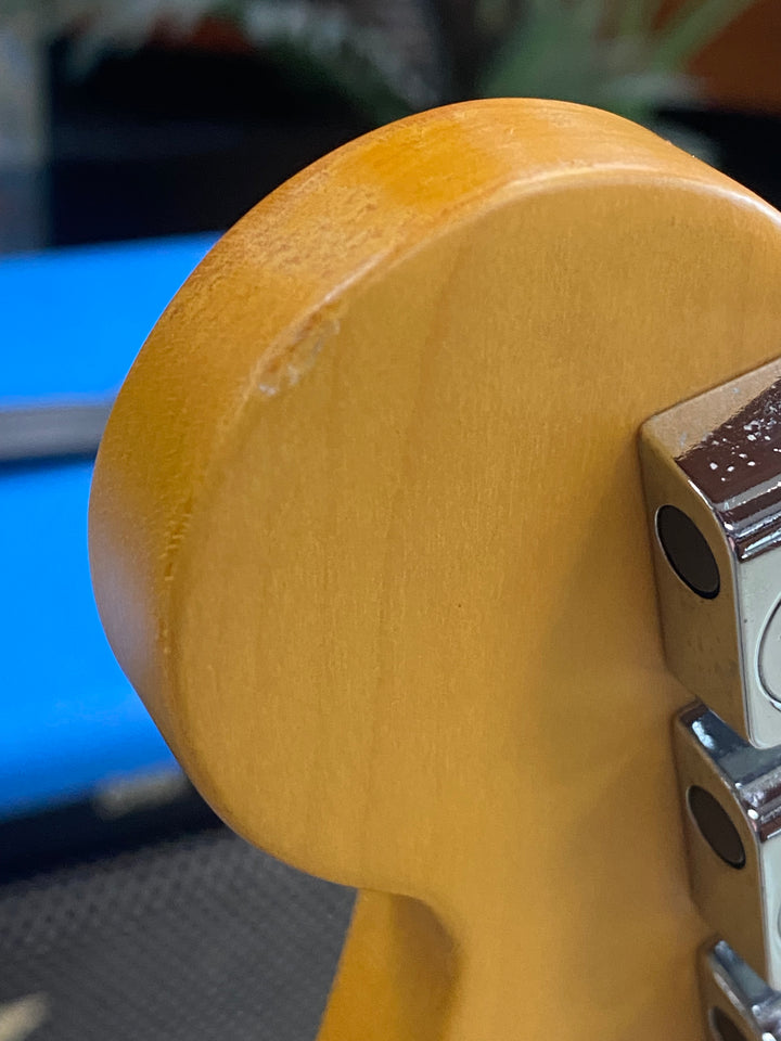 Fender 2021 American Professional II Stratocaster RW Olympic White W/case ***Pre Loved***