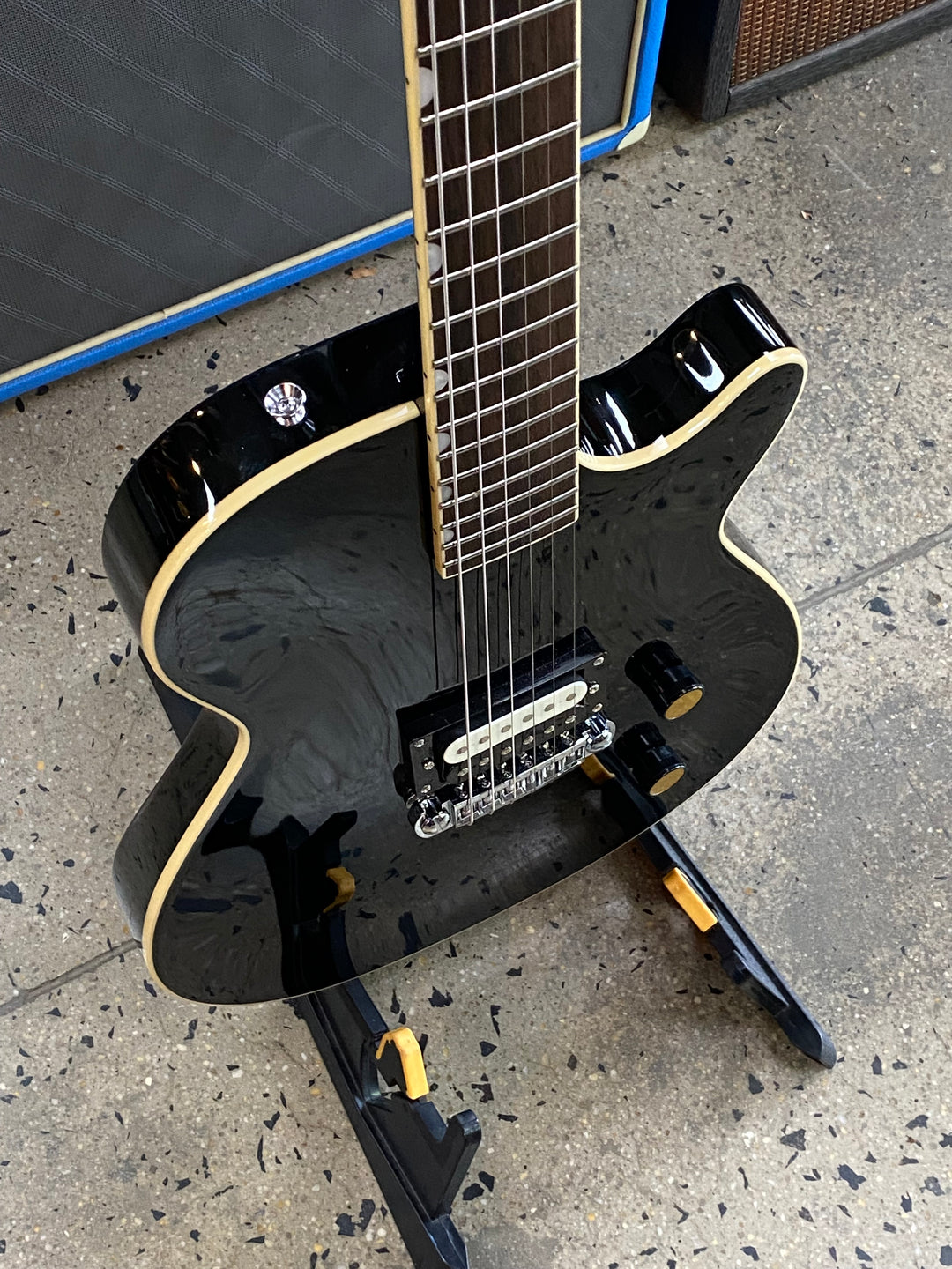 Gretsch Streamliner Jet 1pu w/bag | Black ***pre loved***