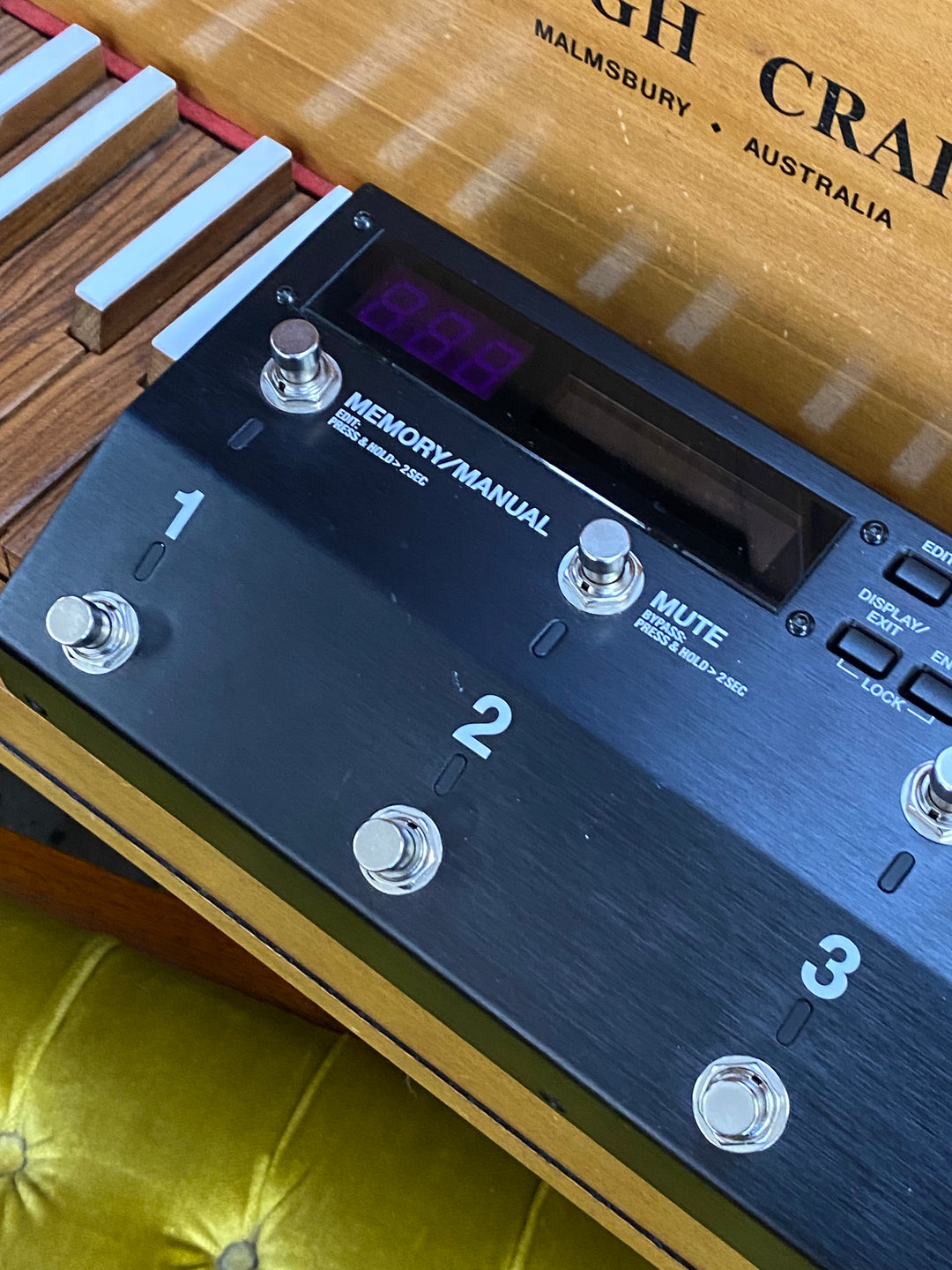 Boss ES-8 Effects Switching System W/power Supply ***Pre Loved***