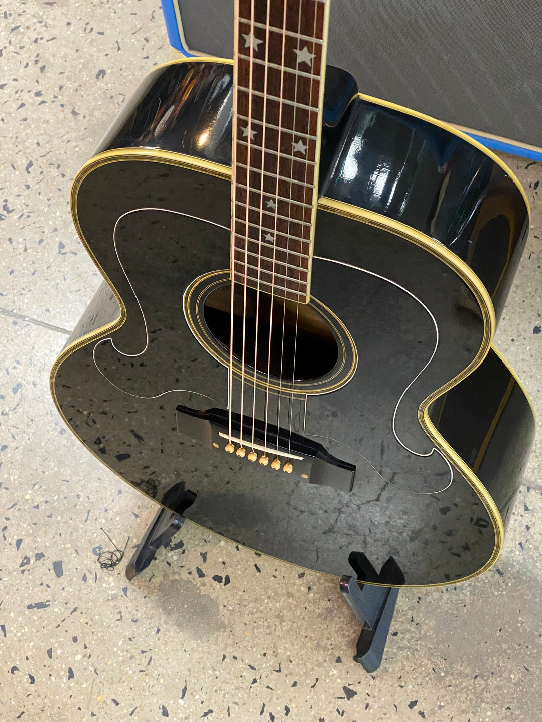 Morris MIJ MJ-405 1981 Jumbo Acoustic Black W/bag ***pre loved***