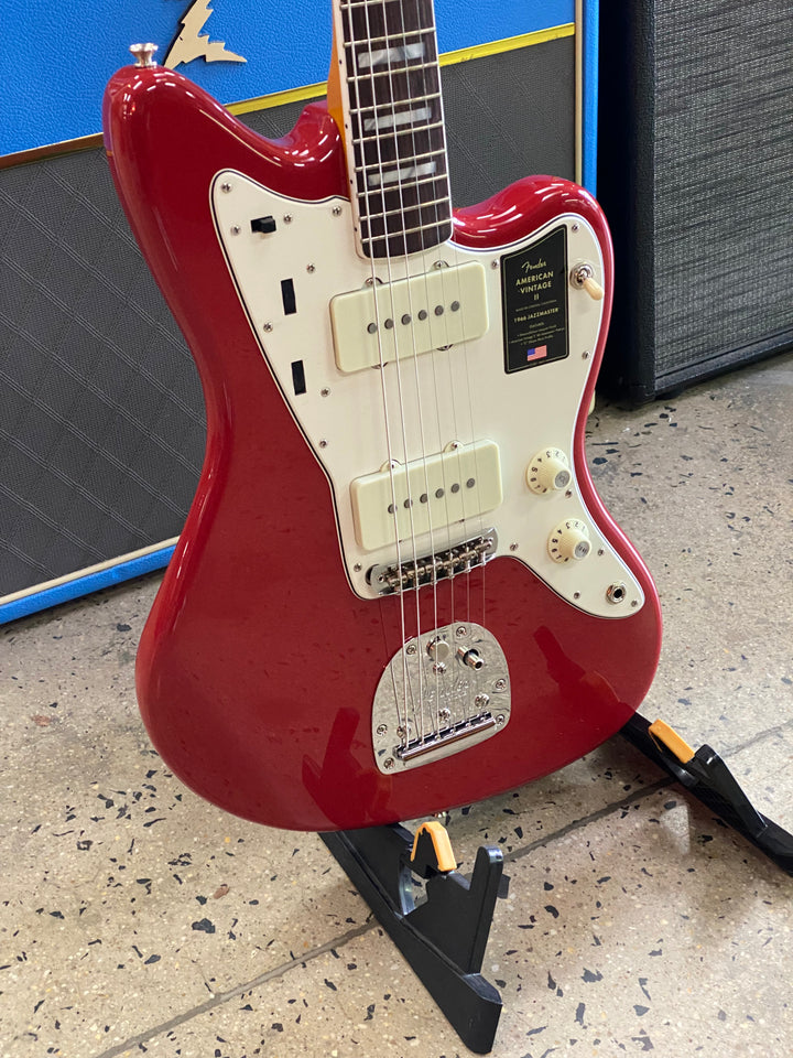 Fender American Vintage II 1966 Jazzmaster Rosewood Fingerboard | Dakota Red