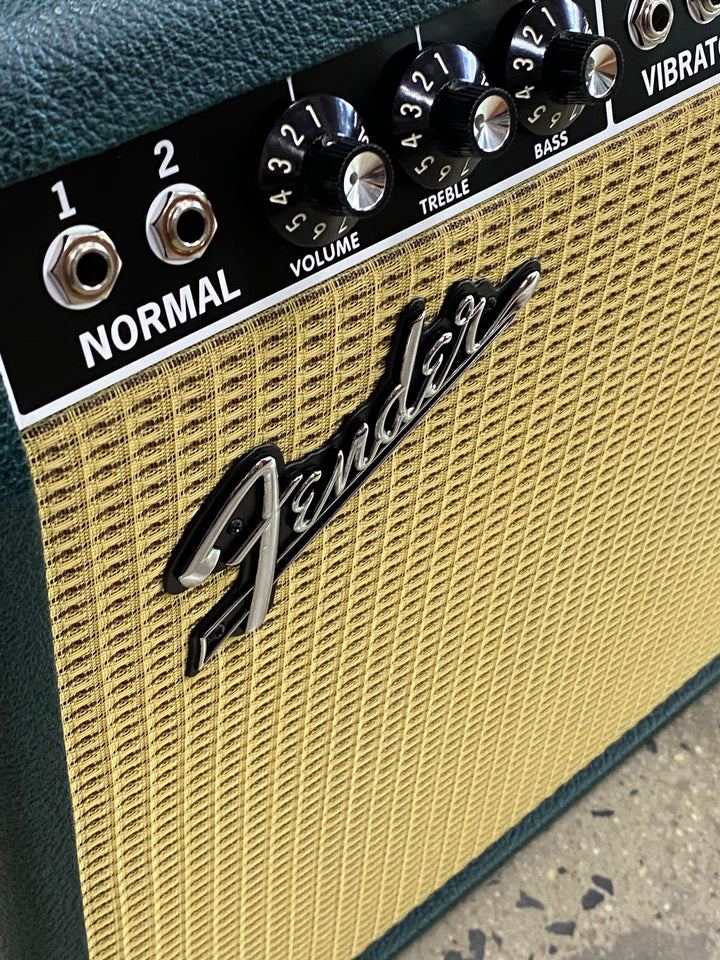 Fender FSR '65 Deluxe Reverb Combo Amp | British Racing Green