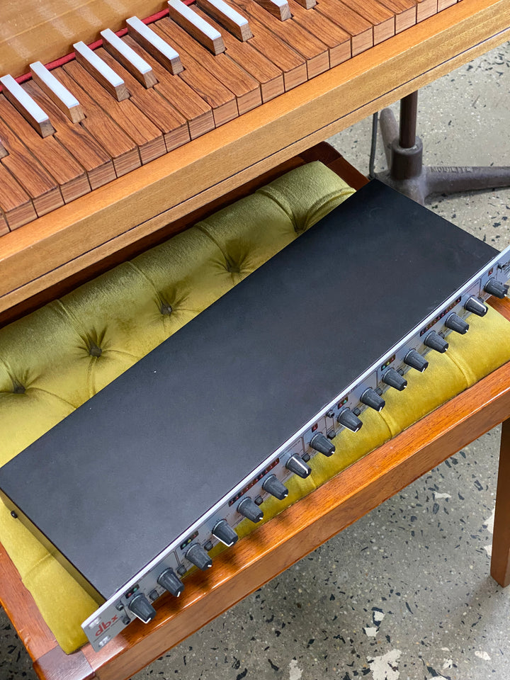 DBX 166 XS Dual Compressor Limiter Gate